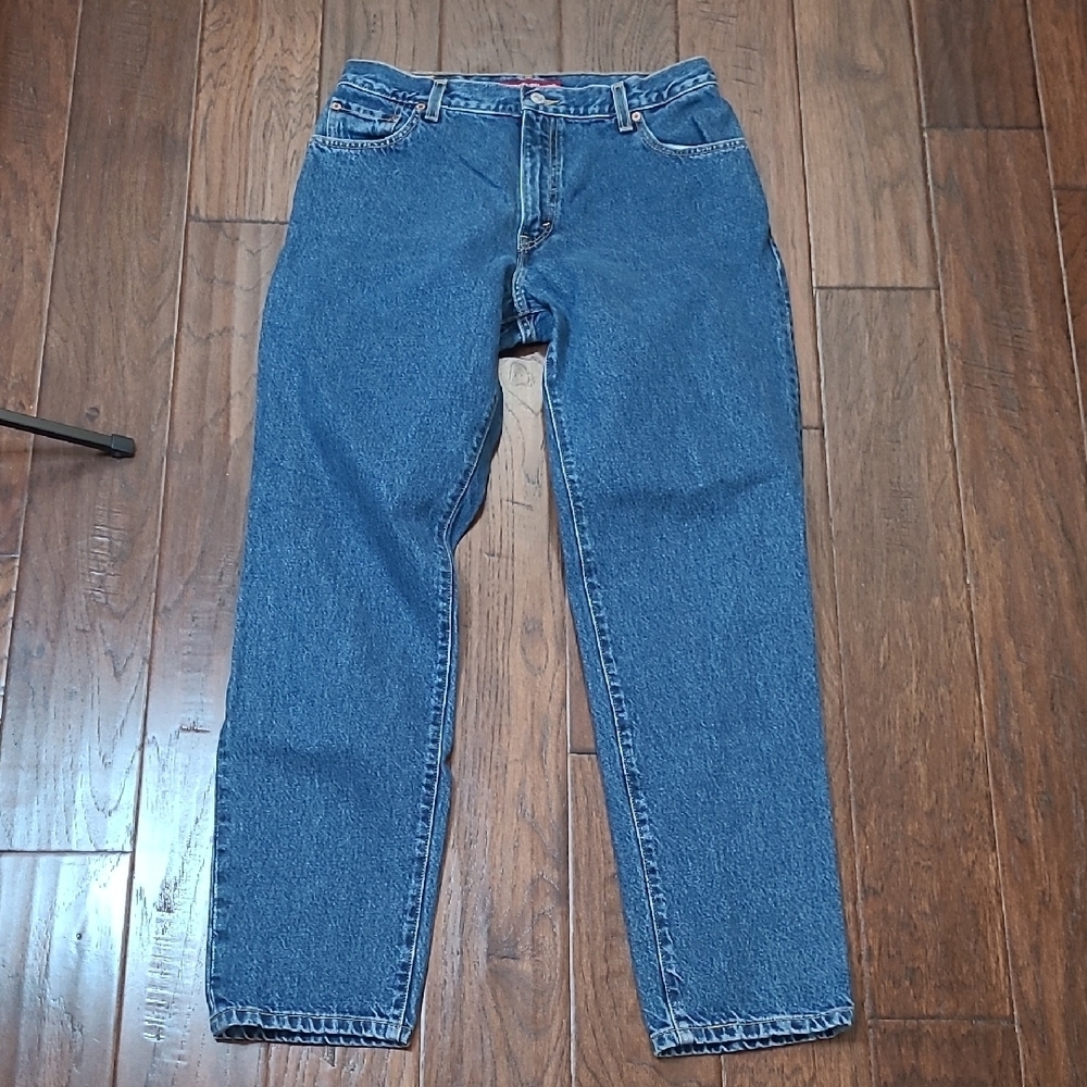 VINTAGE Levi's 550 Relaxed Fit Tapered Leg size 12. Made in July 2003.